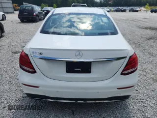 2017 Mercedes-Benz E 300 Luxury with VIN WDDZF4JB0HA108983, listed as a Copart auction lot 62722635 with 89,526 mi miles and Clean title. Bid and sale history available at DreamBid. Image 6.