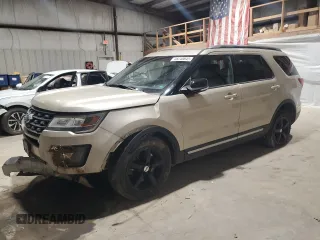 2017 Ford Explorer XLT with VIN 1FM5K8D81HGD64733, listed as a Copart auction lot 48240645 with 146,384 mi miles and Salvage Title. Bid and sale history available at carsss.com. Image 1.