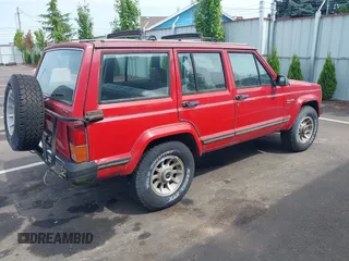 1989 Jeep Cherokee with VIN 1J4FT38L3KL577747, listed as a IAAI auction lot 42577047 with 144,312 mi miles and . Bid and sale history available at DreamBid. Image 4.