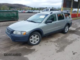 2005 Volvo XC70 with VIN YV1SZ592251196728, listed as a IAAI auction lot 41911635 with 140,228 mi miles and . Bid and sale history available at DreamBid. Image 2.