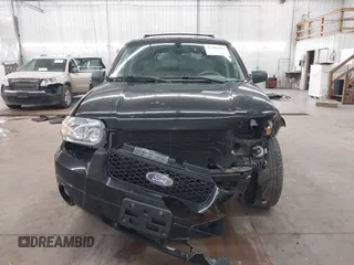 2007 Ford Escape Limited with VIN 1FMYU94187KA50511, listed as a IAAI auction lot 41460784 with 161,946 mi miles. Bid and sale history available at carsss.com. Image 12.