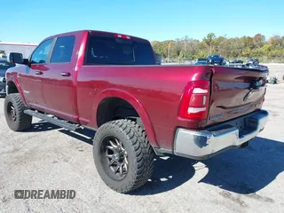 2019 Ram 2500 Laramie with VIN 3C6UR5FL1KG537617, listed as a IAAI auction lot 41076191 with 82,818 mi miles. Bid and sale history available at carsss.com. Image 3.