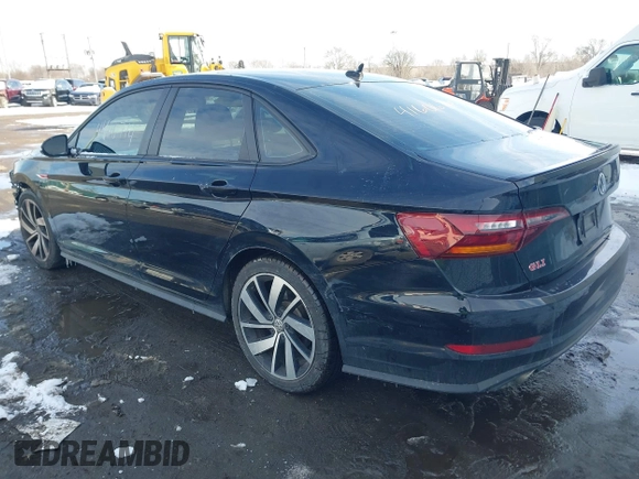 2019 Volkswagen Jetta GLI S z VIN 3VW6T7BU5KM240619, wystawiony jako IAAI lot #41606714 z przebiegiem 86 557 mil mil oraz . Historia ofert i sprzedaży dostępna na DreamBid. Obrazek 3.