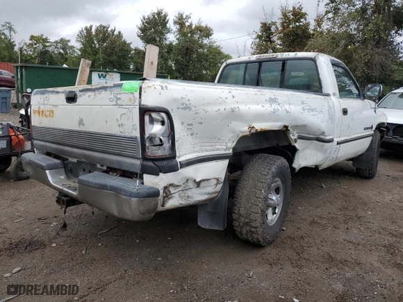 1996 Dodge Ram 1500 with VIN 1B7HC16Z2TS571133, listed as a Copart auction lot 71982594 with 233,135 mi miles and Salvage Title. Bid and sale history available at carsss.com. Image 3.