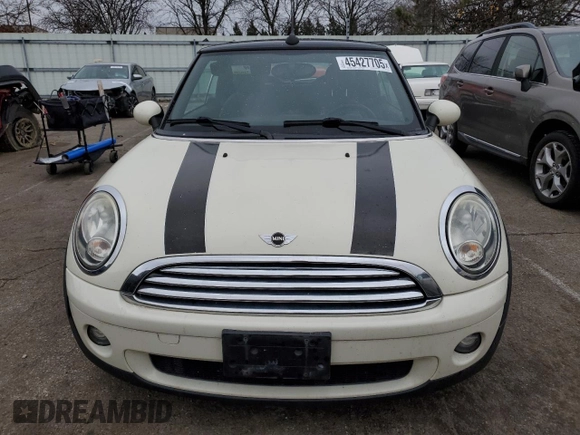 2010 MINI Convertible with VIN WMWMR3C56ATZ19689, listed as a Copart auction lot 45427705 with 134,319 mi miles and Clean Title. Bid and sale history available at DreamBid. Image 5.