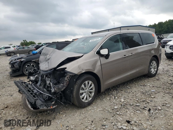 2017 Chrysler Pacifica Touring with VIN 2C4RC1DG6HR610644, listed as a Copart auction lot 63531525 with 92,381 mi miles and Clean title. Bid and sale history available at DreamBid. Image 1.