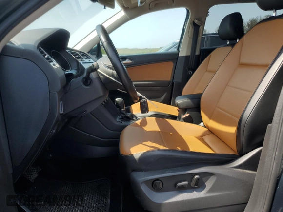 2018 Volkswagen Tiguan SEL with VIN 3VV2B7AX8JM154396, listed as a Copart auction lot 60984075 with 67,237 mi miles and Salvage title. Bid and sale history available at DreamBid. Image 7.