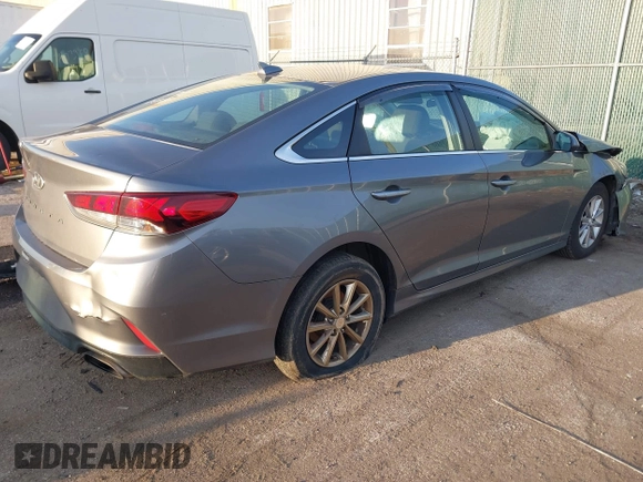 2019 Hyundai Sonata SE with VIN 5NPE24AF0KH751891, listed as a IAAI auction lot 41760542 with 97,517 mi miles and . Bid and sale history available at carsss.com. Image 4.