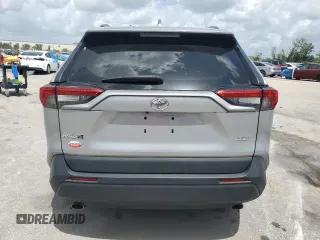 2022 Toyota RAV4 XLE with VIN 2T3W1RFV8NW190812, listed as a Copart auction lot 59731955 with 68,019 mi miles and Non repairable. Bid and sale history available at DreamBid. Image 6.