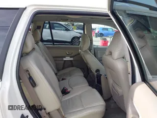 2005 Volvo XC90 with VIN YV1CY592651162430, listed as a IAAI auction lot 41809219 with 185,493 mi miles. Bid and sale history available at carsss.com. Image 8.