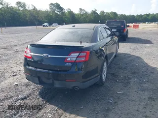 2016 Ford Taurus SEL with VIN 1FAHP2E89GG157557, listed as a IAAI auction lot 42501257 with 226,922 mi miles and . Bid and sale history available at DreamBid. Image 4.