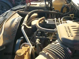 2003 Jeep Grand Cherokee Laredo with VIN 1J4GX48S83C551023, listed as a IAAI auction lot 43186986 with 176,490 mi miles and . Bid and sale history available at DreamBid. Image 12.