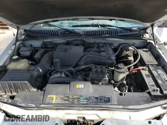 2003 Ford Explorer XLT с VIN 1FMZU63K33UA01860, выставлен на аукционе Copart как лот 45987835 с пробегом 128 131 миль миль и На запчасти • Non repairable. История ставок и продаж доступна на DreamBid. Изображение 12.