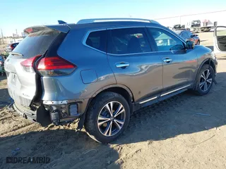 2017 Nissan Rogue SL with VIN 5N1AT2MV5HC796893, listed as a IAAI auction lot 41533857 with 72,218 mi miles. Bid and sale history available at carsss.com. Image 4.