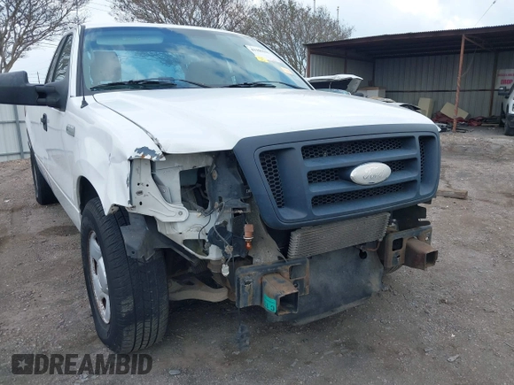2008 Ford F-150 XL z VIN 1FTPF12V28KD27138, wystawiony jako IAAI lot #41106591 z przebiegiem 209 684 mil mil oraz . Historia ofert i sprzedaży dostępna na DreamBid. Obrazek 6.