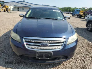 2012 Ford Taurus Limited with VIN 1FAHP2JW7CG137015, listed as a Copart auction lot 63490825 with 135,784 mi miles and Clean title. Bid and sale history available at DreamBid. Image 5.