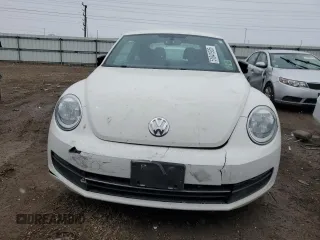 2012 Volkswagen Beetle Entry с VIN 3VWFP7AT4CM644168, выставлен на аукционе Copart как лот 51941935 с пробегом 140 718 миль миль и Списание • Salvage title. История ставок и продаж доступна на DreamBid. Изображение 5.