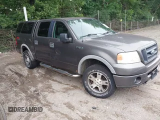2006 Ford F-150 XLT z VIN 1FTPW14536KB60959, wystawiony jako IAAI lot #42785824 z przebiegiem Nie podano mil oraz . Historia ofert i sprzedaży dostępna na DreamBid. Obrazek 1.