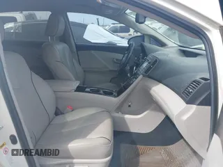 2015 Toyota Venza XLE with VIN 4T3BK3BB4FU116213, listed as a IAAI auction lot 42008444 with 113,912 mi miles. Bid and sale history available at carsss.com. Image 5.