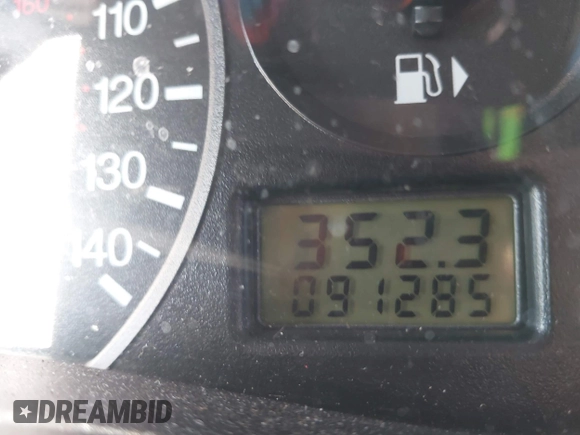 2000 Ford Focus SE with VIN 1FAFP34P2YW247355, listed as a IAAI auction lot 41827683 with 91,285 mi miles and . Bid and sale history available at carsss.com. Image 7.