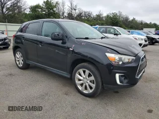 2015 Mitsubishi Outlander SE with VIN 4A4AP4AU2FE042103, listed as a Copart auction lot 64390925 with 48,369 mi miles and Salvage title. Bid and sale history available at DreamBid. Image 4.