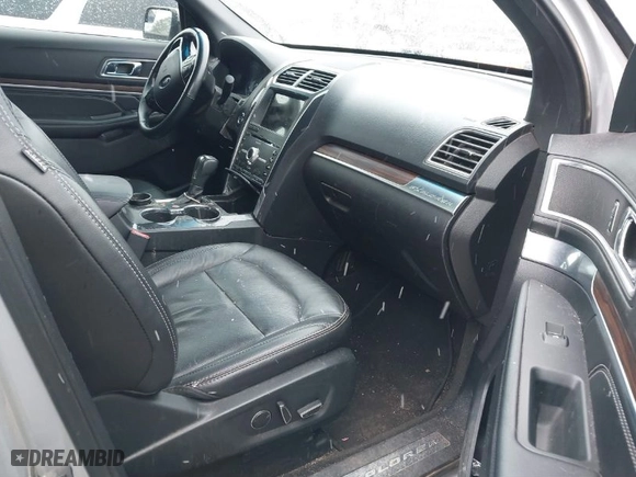 2018 Ford Explorer Limited with VIN 1FM5K7F8XJGA89666, listed as a IAAI auction lot 41334145 with 131,437 mi miles. Bid and sale history available at carsss.com. Image 5.