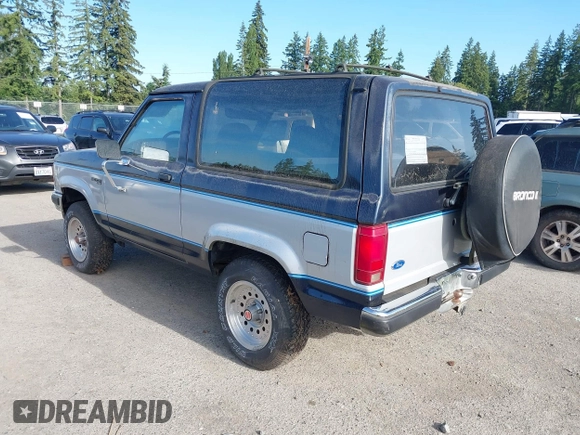 1989 Ford Bronco z VIN 1FMCU14T7KUB49671, wystawiony jako IAAI lot #42404266 z przebiegiem 22 883 mil mil oraz . Historia ofert i sprzedaży dostępna na DreamBid. Obrazek 3.