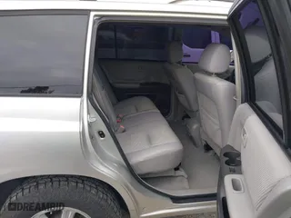2007 Toyota Highlander with VIN JTEHP21A970208191, listed as a IAAI auction lot 41339775 with 141,496 mi miles. Bid and sale history available at carsss.com. Image 8.