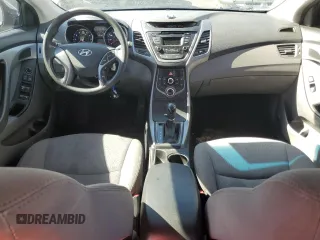 2015 Hyundai Elantra SE z VIN 5NPDH4AE8FH583733, wystawiony jako Copart lot #61287825 z przebiegiem 92 588 mil mil oraz Czysty tytuł • Clean title. Historia ofert i sprzedaży dostępna na DreamBid. Obrazek 8.