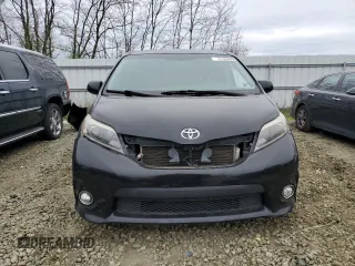 2017 Toyota Sienna SE with VIN 5TDXZ3DC9HS824064, listed as a Copart auction lot 51328695 with Not Provided miles and Salvage Title. Bid and sale history available at DreamBid. Image 5.