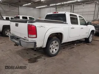 2008 GMC Sierra 1500 Work Truck z VIN 2GTEK13M481157485, wystawiony jako IAAI lot #41565279 z przebiegiem 312 223 mil mil oraz . Historia ofert i sprzedaży dostępna na DreamBid. Obrazek 4.