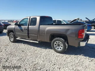 2008 Chevrolet Silverado 1500 LT w/1LT with VIN 2GCEC19C081305563, listed as a Copart auction lot 47405445 with 162,081 mi miles and Salvage Title. Bid and sale history available at carsss.com. Image 2.