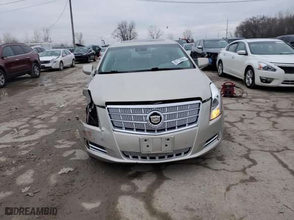 2013 Cadillac XTS Platinum with VIN 2G61V5S32D9173382, listed as a Copart auction lot 87173064 with 70,759 mi miles and Salvage Title. Bid and sale history available at carsss.com. Image 5.