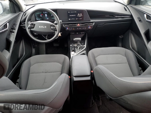 2023 Kia Niro LX with VIN KNDCP3LE3P5070459, listed as a Copart auction lot 81732734 with 95,683 mi miles and Salvage Title. Bid and sale history available at carsss.com. Image 8.