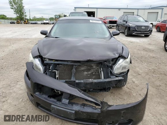 2012 Nissan Maxima SV z VIN 1N4AA5AP8CC800600, wystawiony jako Copart lot #55116325 z przebiegiem 158 035 mil mil oraz Szkoda całkowita • Salvage title. Historia ofert i sprzedaży dostępna na DreamBid. Obrazek 5.