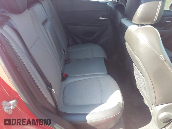 2015 Chevrolet Trax LT with VIN 3GNCJLSB8FL216708, listed as a IAAI auction lot 41646647 with 106,405 mi miles. Bid and sale history available at carsss.com. Image 8.