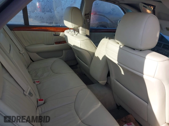 2001 Lexus LS 430 with VIN JTHBN30F710025252, listed as a IAAI auction lot 42004332 with 126,306 mi miles. Bid and sale history available at carsss.com. Image 8.