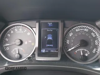 2018 Toyota Tacoma SR5 with VIN 5TFAZ5CNXJX065431, listed as a IAAI auction lot 41491056 with 39,024 mi miles and . Bid and sale history available at DreamBid. Image 7.