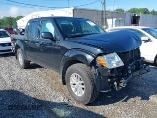 2019 Nissan Frontier SV z VIN 1N6AD0EV5KN787575, wystawiony jako IAAI lot #42169356 z przebiegiem 165 396 mil mil oraz . Historia ofert i sprzedaży dostępna na DreamBid. Obrazek 1.