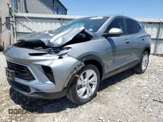2025 Buick Encore GX Preferred с VIN KL4AMBSL0SB199984, выставлен на аукционе Copart как лот 58047645 с пробегом 1 568 миль миль и Чистый • Clean title. История ставок и продаж доступна на DreamBid. Изображение 1.