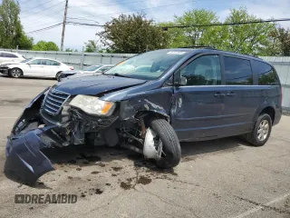 2008 Chrysler Town & Country Touring with VIN 2A8HR54P58R714357, listed as a Copart auction lot 55117305 with 214,330 mi miles and Salvage Title. Bid and sale history available at DreamBid. Image 1.