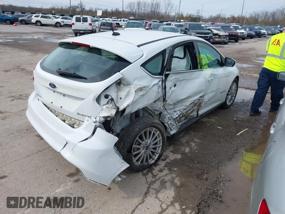 2013 Ford Focus Electric with VIN 1FADP3R49DL273355, listed as a IAAI auction lot 41931111 with 17,078 mi miles and . Bid and sale history available at DreamBid. Image 4.