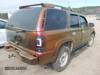2003 Chevrolet Tahoe LT with VIN 1GNEK13Z23R302221, listed as a IAAI auction lot 41636853 with 264,525 mi miles. Bid and sale history available at carsss.com. Image 4.