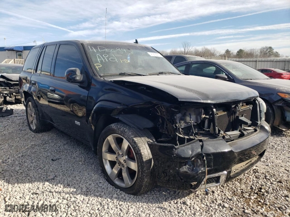 2007 Chevrolet TrailBlazer LT with VIN 1GNET13H672108732, listed as a Copart auction lot 41913975 with 144,379 mi miles and Salvage Title. Bid and sale history available at carsss.com. Image 4.