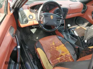 2000 Porsche Boxster z VIN WP0CA2988YU627807, wystawiony jako Copart lot #45522955 z przebiegiem 120 384 mil mil oraz Szkody całkowita. Historia ofert i sprzedaży dostępna na DreamBid. Obrazek 8.