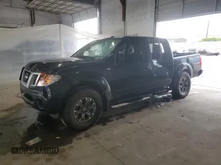 2018 Nissan Frontier Desert Runner z VIN 1N6DD0ER4JN730430, wystawiony jako Copart lot #57695785 z przebiegiem 73 703 mil mil oraz Szkoda całkowita • Salvage title. Historia ofert i sprzedaży dostępna na DreamBid. Obrazek 1.