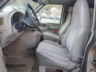 2004 GMC Safari with VIN 1GKDM19X24B503118, listed as a Copart auction lot 85171104 with 172,165 mi miles and Salvage Title. Bid and sale history available at carsss.com. Image 7.