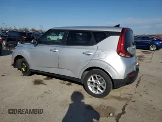 2020 Kia Soul LX with VIN KNDJ23AUXL7726865, listed as a Copart auction lot 49437665 with 69,252 mi miles and Salvage Title. Bid and sale history available at carsss.com. Image 2.
