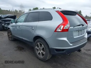 2012 Volvo XC60 3.0L with VIN YV4902DZ0C2337169, listed as a IAAI auction lot 42000698 with 123,726 mi miles. Bid and sale history available at carsss.com. Image 3.