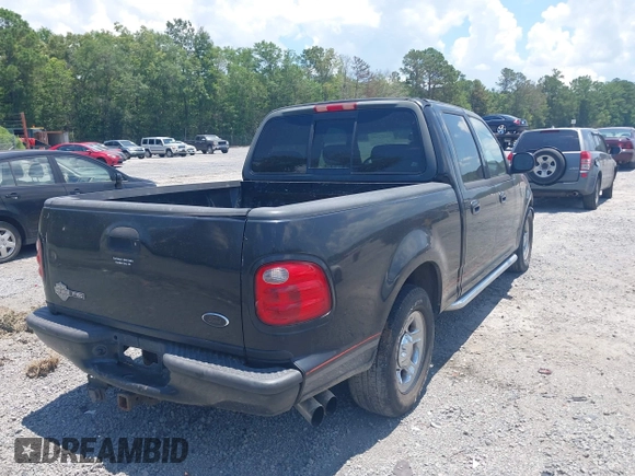 2001 Ford F-150 XLT с VIN 1FTRW07L31KA17614, выставлен на аукционе IAAI как лот 42522640 с пробегом Не указан миль и . История ставок и продаж доступна на DreamBid. Изображение 4.